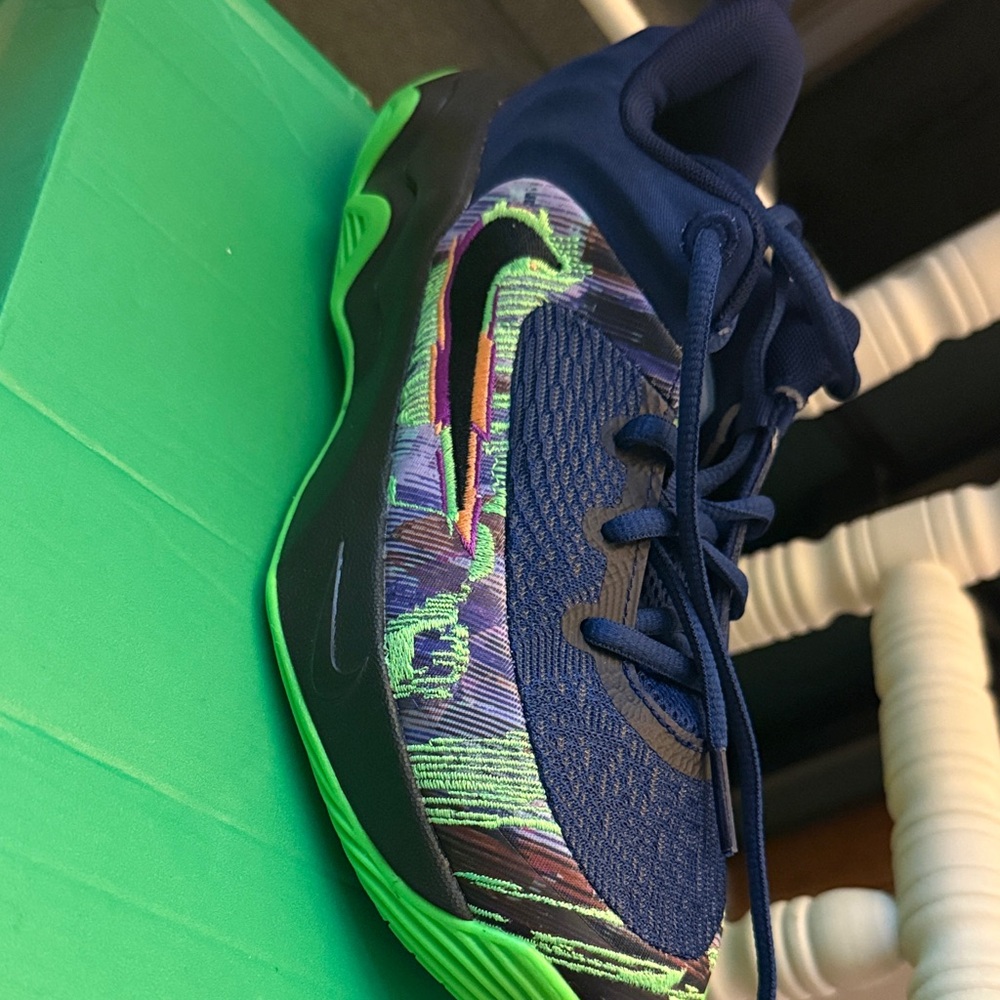 Nike Green Giannis Immortality Box